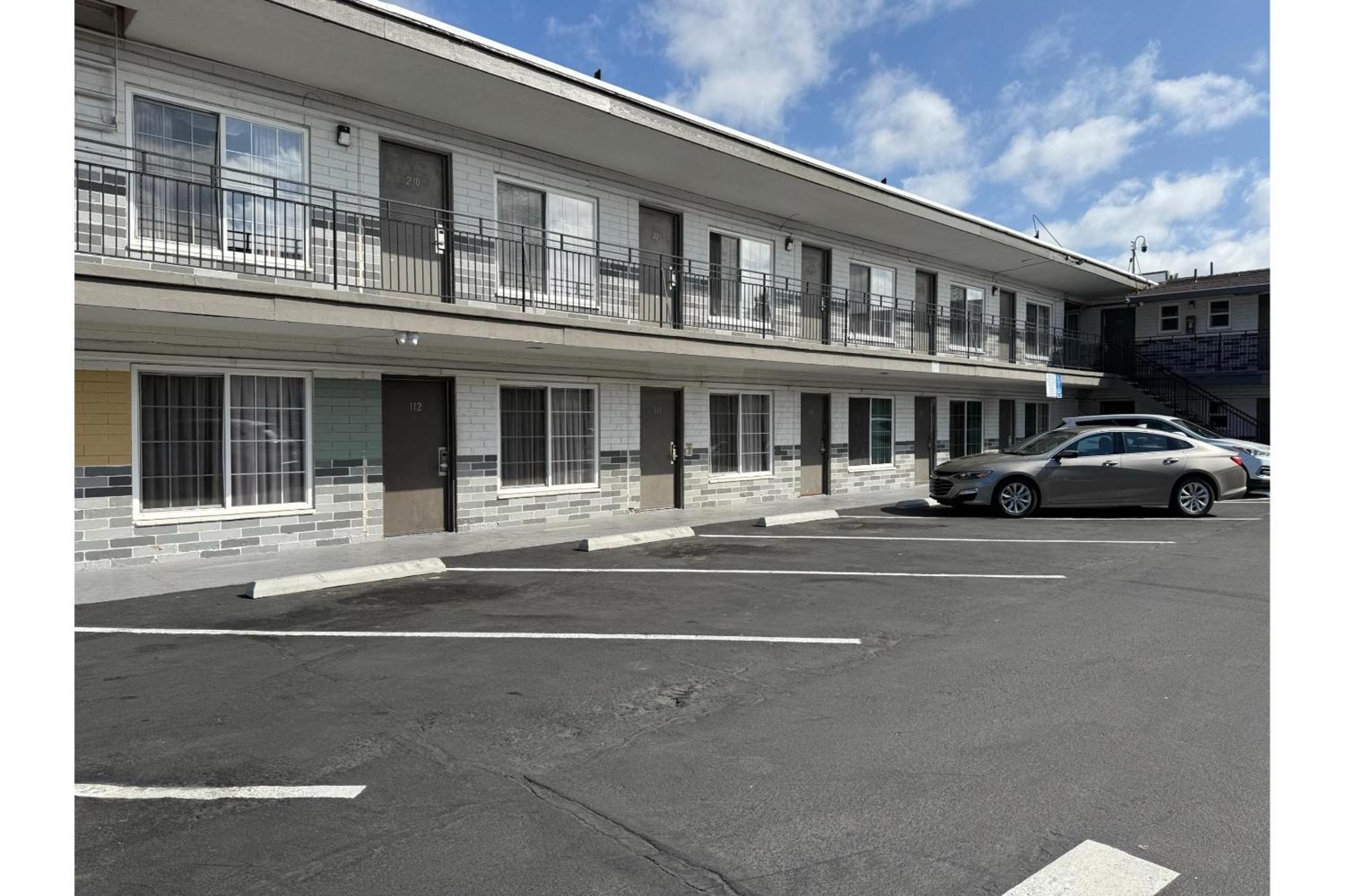 Big 7 I-5 Motel Chula Vista